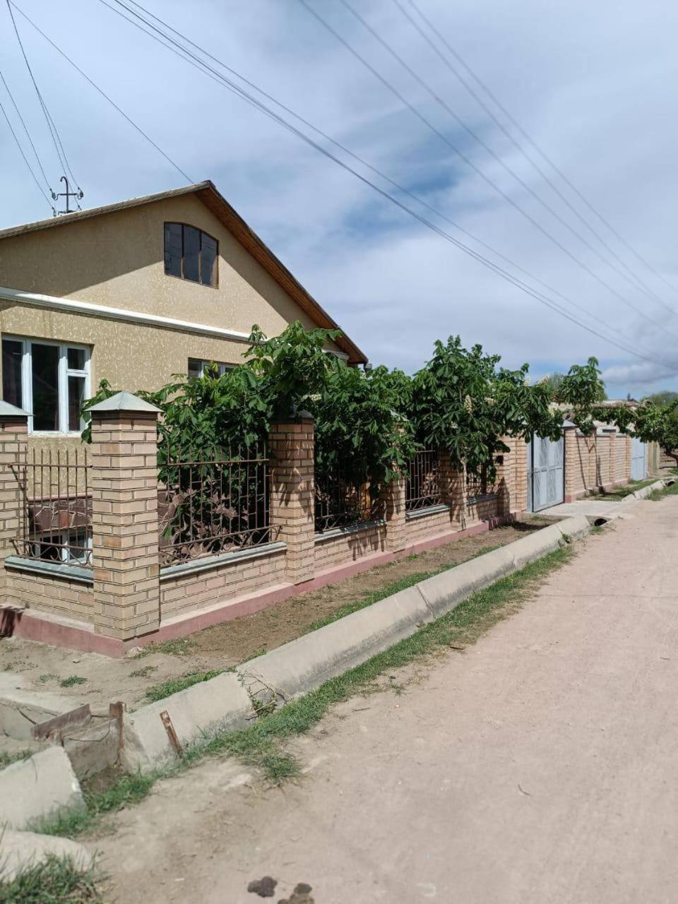 Guest House Aziza Bokonbayevo 외부 사진